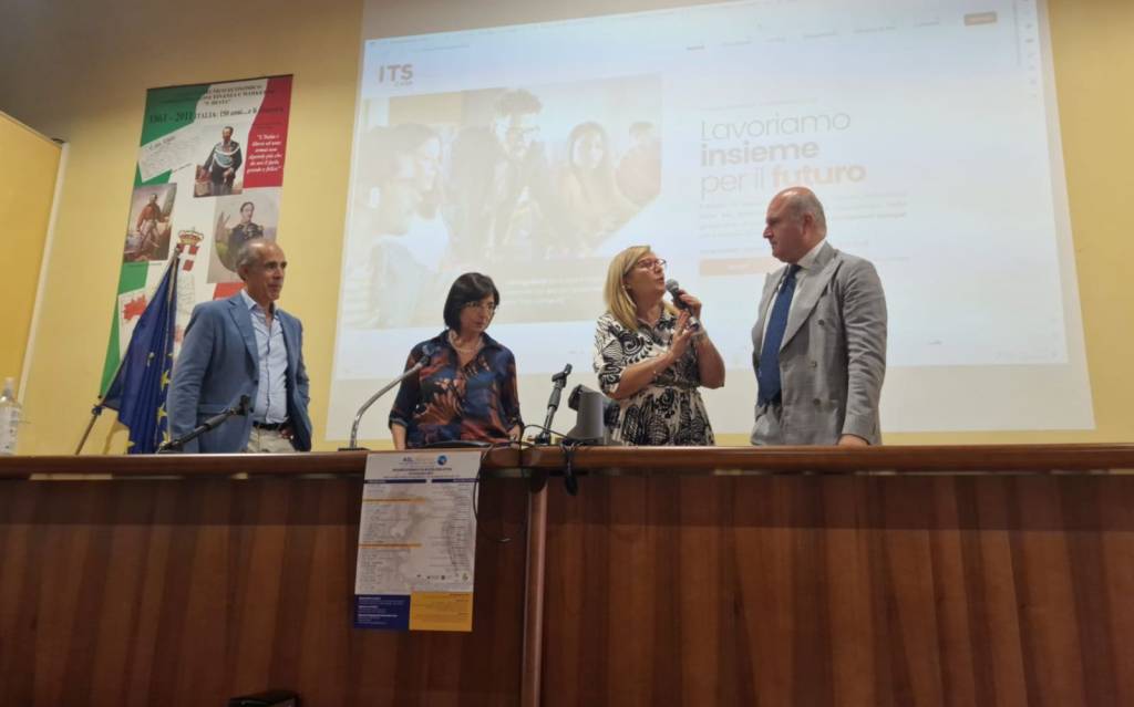Its Casa Campania Istituto Istruzione Superiore Battipaglia